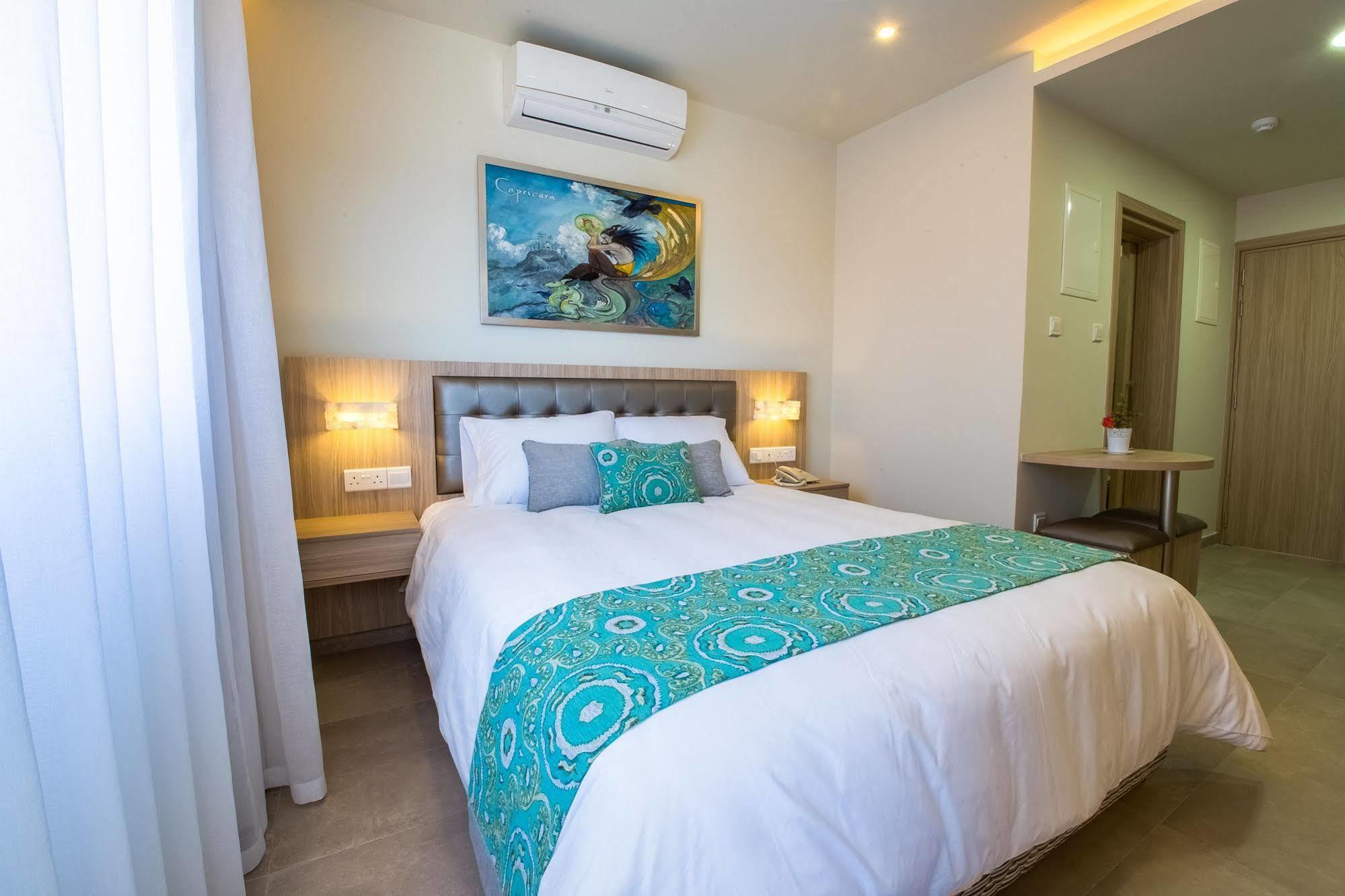 Zodiac Hotel Apartments Larnaca Exterior photo